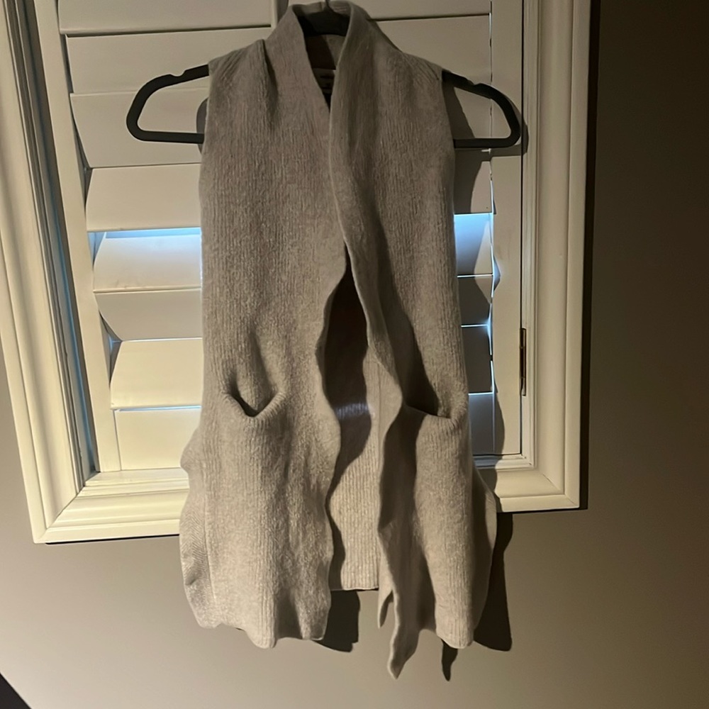 Grey Merino Wool Wilfred Sweater Vest XXS
